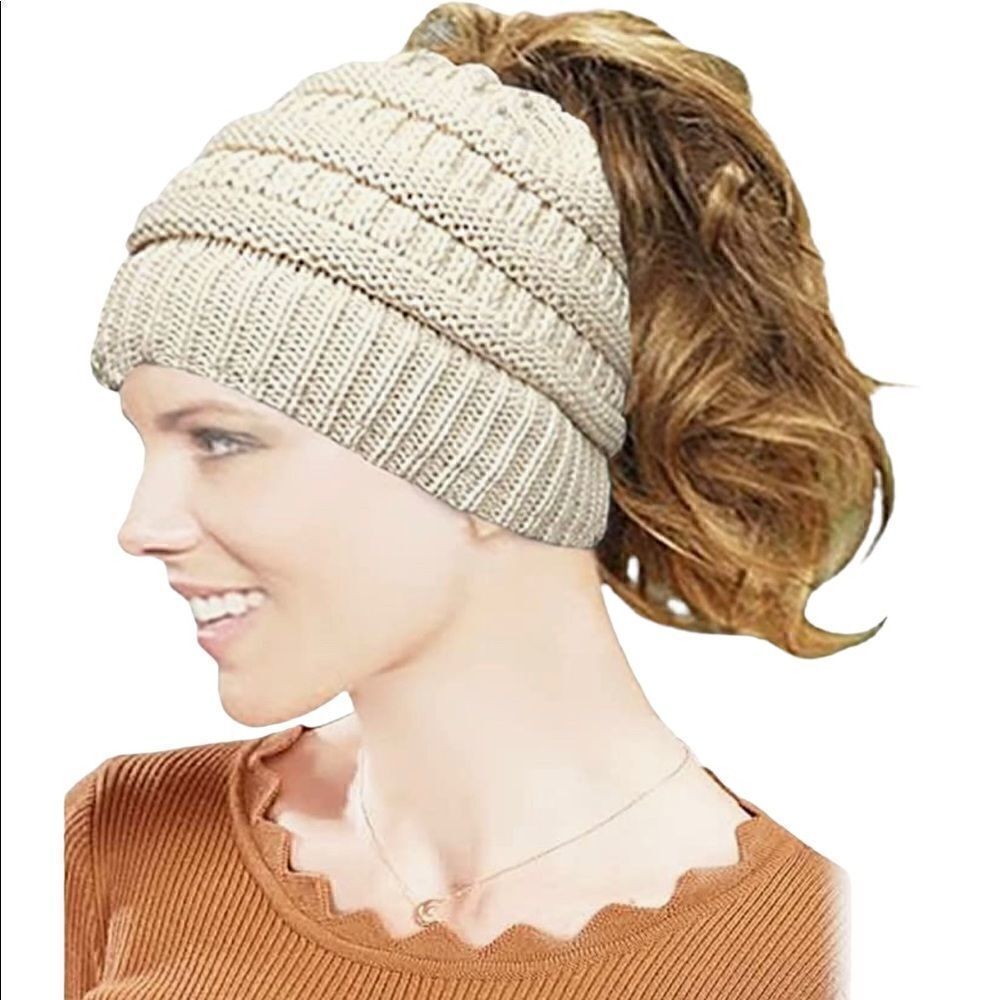 Ponytail Beanie Hat Warm Knit Winter Hat for Messy Bun Ponytail